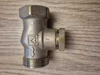 spodny-ventil-na-radiator