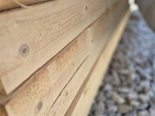 predam-hranolky-6cmx4cm-dlzka-4m