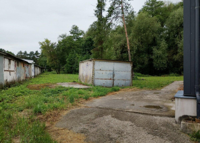 darujeme-betonov-garaz-sirka-34-k-dlzka-52-ma-za-odvoz-l-big-0