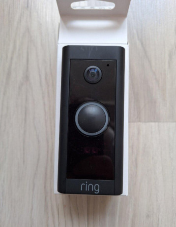ring-video-doorbell-wifi-zvoncek-s-kamerou-big-1