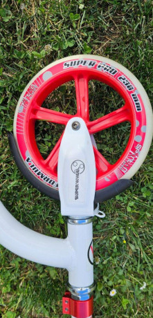 kolobezka-spartan-super-pro-230mm-big-2