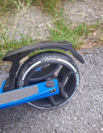 kolobezka-globber-big-3