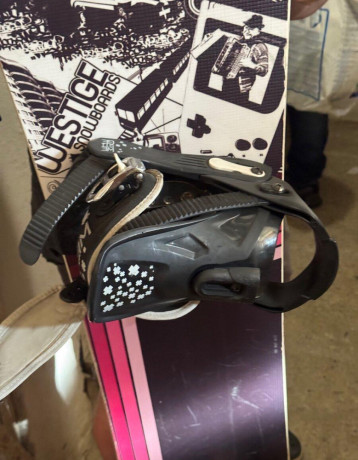 westige-snowboard-s-viazanim-big-2
