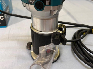frezka-makita-rt0700c