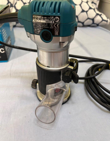 frezka-makita-rt0700c-big-0