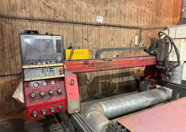 predam-cnc-plazmovy-rezaci-stroj-pierce-rur-2500-big-0