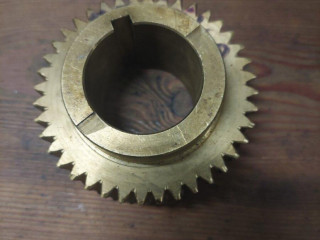 predam-nove-snekove-koleso-na-delicku-du250