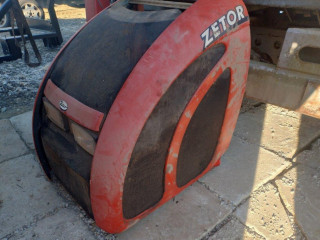 kapota-zetor-forterra