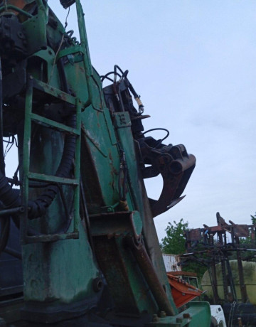 hydraulicka-ruka-s-drapakom-a-rotatorom-lkt-big-0