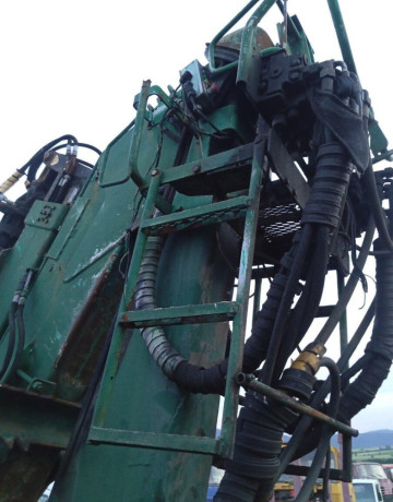 hydraulicka-ruka-s-drapakom-a-rotatorom-lkt-big-4