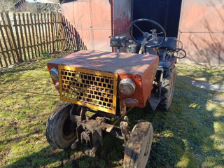 domaci-traktor-agrostroj-prostejov