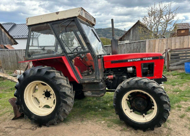 zetor-7245-big-0