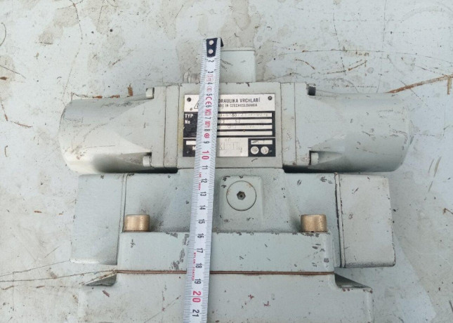 hydraulicky-rozvadzac-elektro-magneticky-big-2