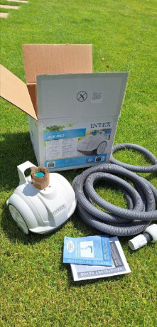 bazenovy-vysavac-intex-zx50-big-0