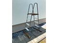 bazenovy-rebrik-so-vstupnou-plosinou-small-1