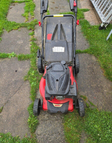 motorova-kosacka-hecht-546sx-big-1