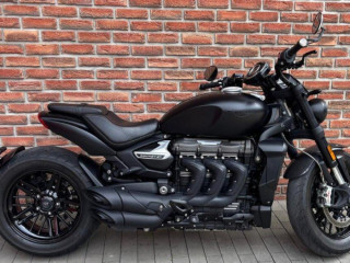 na-predaj-triumph-rocket-3-r-black