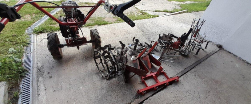 predam-malotraktor-s-kompletnym-naradim-big-2