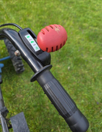 predam-zahradny-special-malotraktor-agzat-big-3