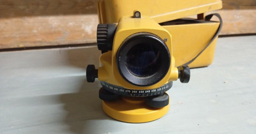 opticky-nivelak-topcon-at-22a-big-3