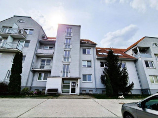 predaj-velkorysy-3-izbovy-zariadeny-byt-876-m2-s-parkovanim