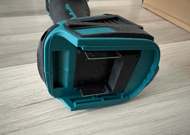 aku-uhlova-bruska-baterky-makita-18v-big-4