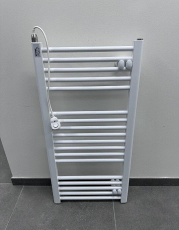 novy-elektricky-radiator-korado-450x900-big-0