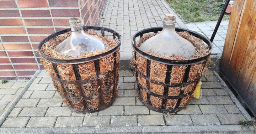 demizony-50l-opletane-demizony-hlinikove-konvy-big-1