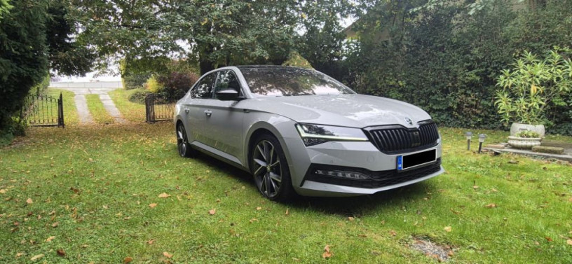 skoda-superb-sportline-sedan-200kw-automat-big-0