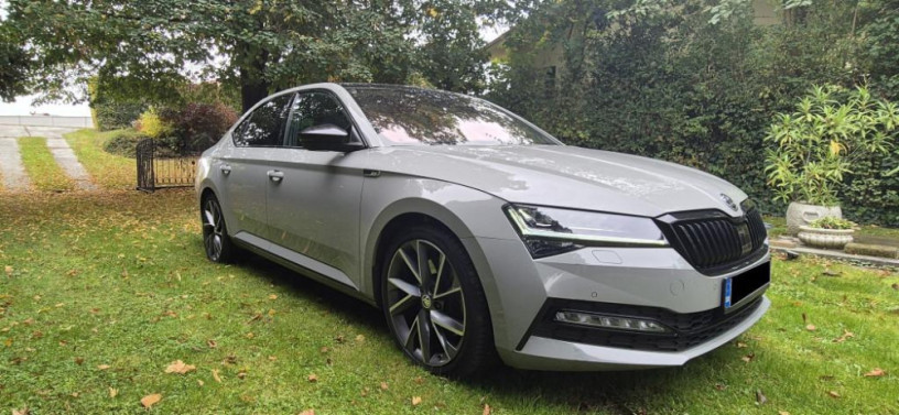 skoda-superb-sportline-sedan-200kw-automat-big-2