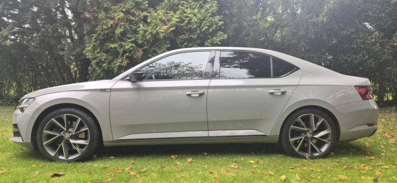skoda-superb-sportline-sedan-200kw-automat-big-3
