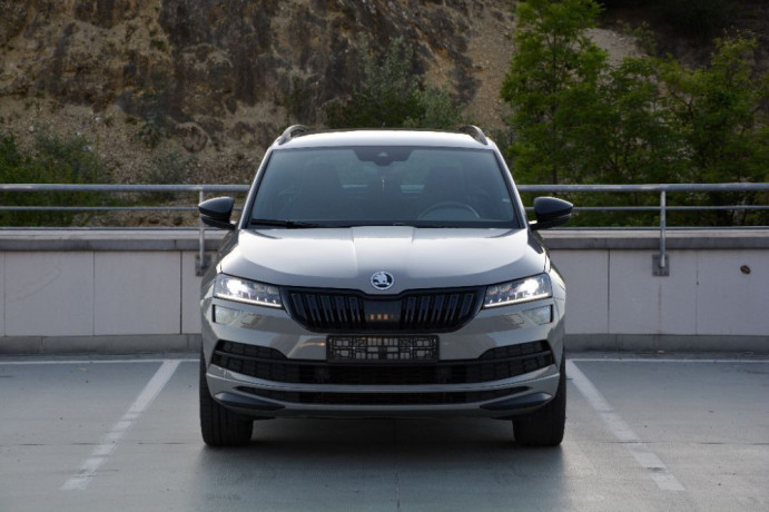 skoda-karoq-20-tsi-evo-sportline-4x4-dsg-140kw190hp-a7-big-1