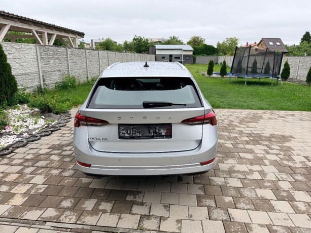skoda-octavia-combi-15-tsi-act-style-110kw150hp-m6-big-2