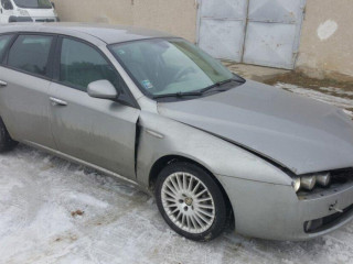 alfa-romeo-159-24-jtdm-147kw-rozpredam-bose-navi-koza