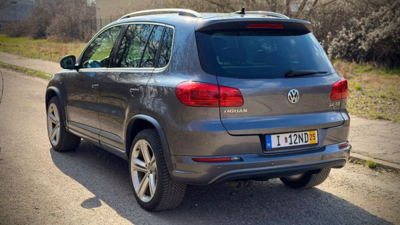 volkswagen-tiguan-20-scr-tdi-bmt-4-motion-sportstyle-dsg-eu6-110kw150hp-a7-big-3