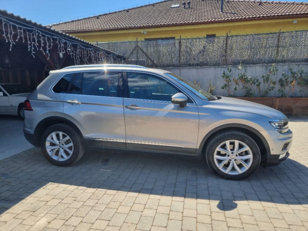 volkswagen-tiguan-20-tdi-scr-bmt-4motion-highline-110kw150hp-m6-big-0