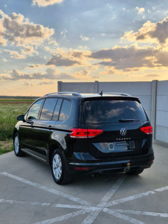 volkswagen-touran-20-tdi-scr-150k-comfortline-dsg-110kw150hp-a7-big-3