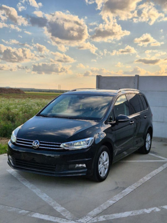 volkswagen-touran-20-tdi-scr-150k-comfortline-dsg-110kw150hp-a7-big-2