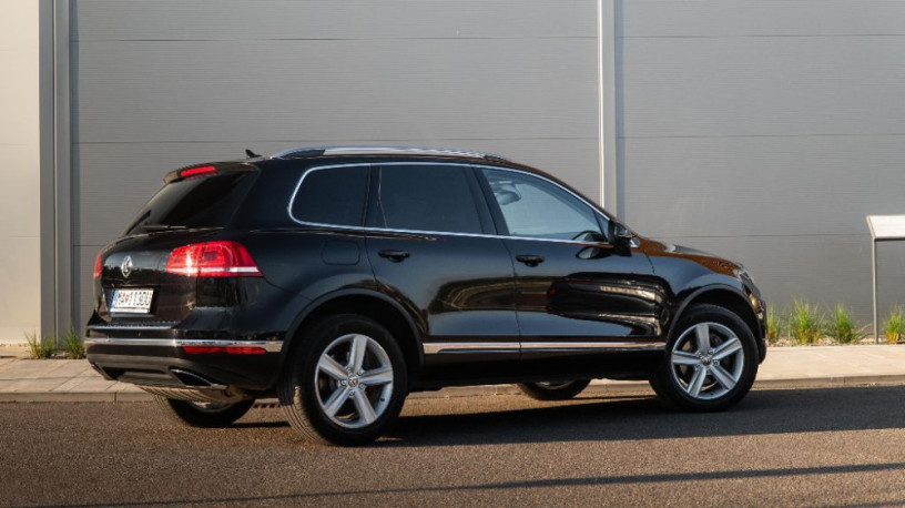 volkswagen-touareg-ii-30-v6-tdi-bmt-4motion-mountain-150kw204hp-a8-big-1