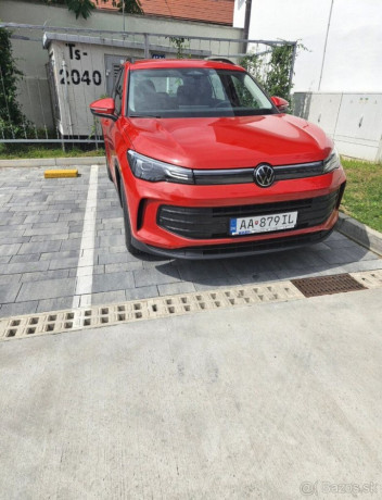 volkswagen-tiguan-15-etsi-evo-dsg-7-rv-2025-96-kw-big-0