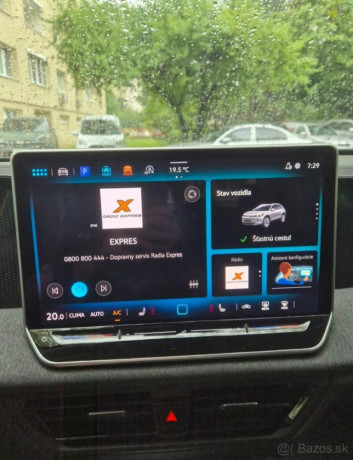 volkswagen-tiguan-15-etsi-evo-dsg-7-rv-2025-96-kw-big-2