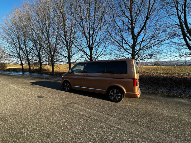volkswagen-multivan-20-bitdi-199k-highline-4motion-dsg-146kw199hp-a7-big-3