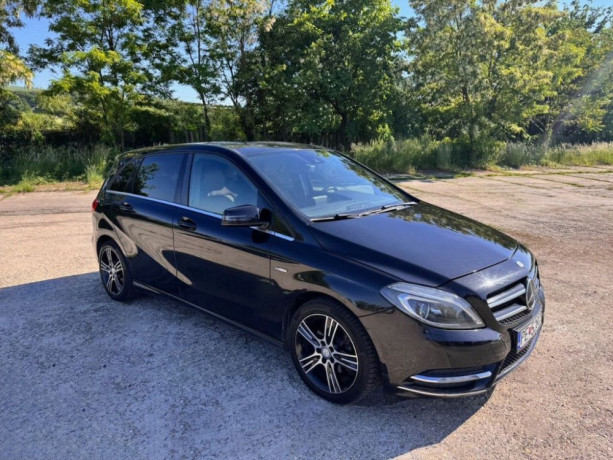 mercedes-benz-b-trieda-200-cdi-blueefficiency-at-big-1