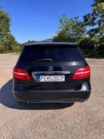 mercedes-benz-b-trieda-200-cdi-blueefficiency-at-big-3