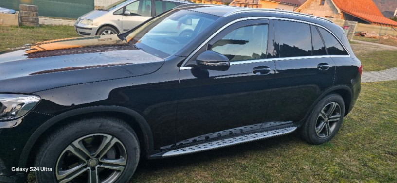 mercedes-benz-glc-250-big-1