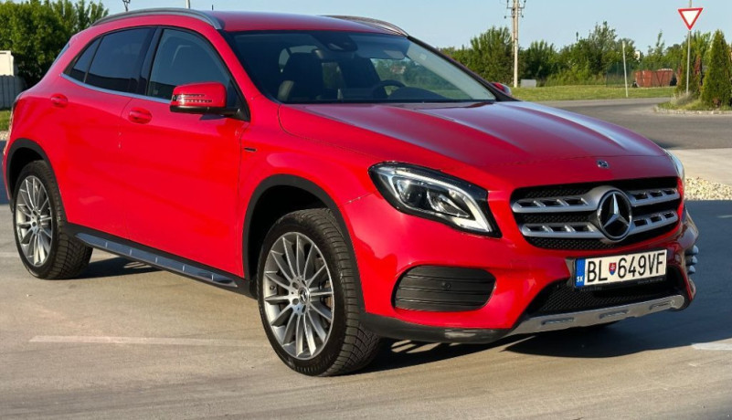 mercedes-benz-gla-180-at-90kw122hp-a7-big-0
