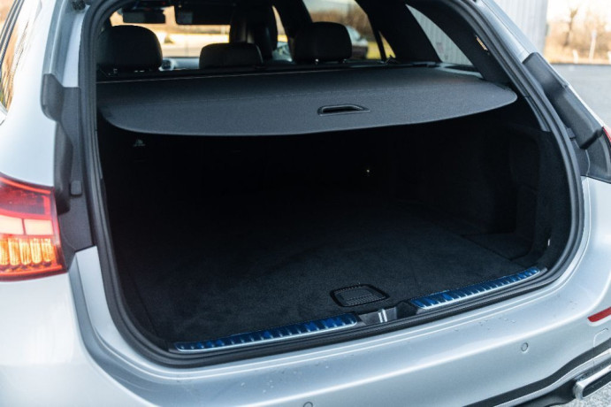 mercedes-benz-c-trieda-300d-big-3