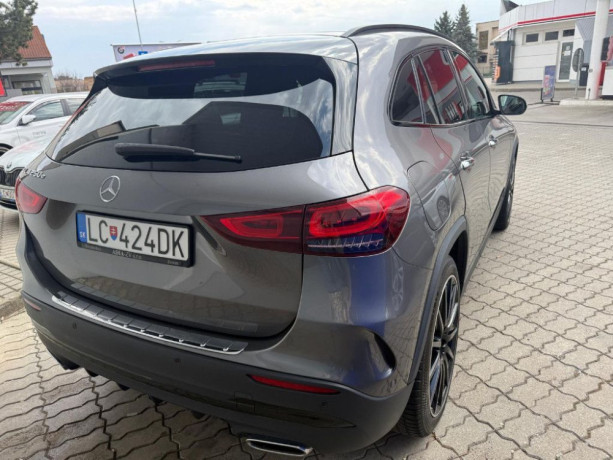 mercedes-benz-gla-250e-amg-plag-in-hybrid-160kw-big-1