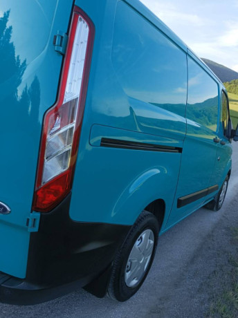 ford-transit-custom-20-tdci-ecoblue-worker-3-t280-big-1