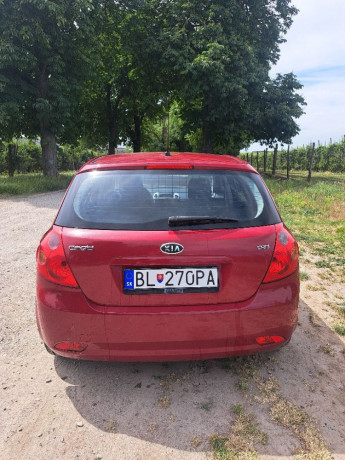 kia-ceed-ceed-16-crdi-vgt-ex-66kw90hp-m5-big-1